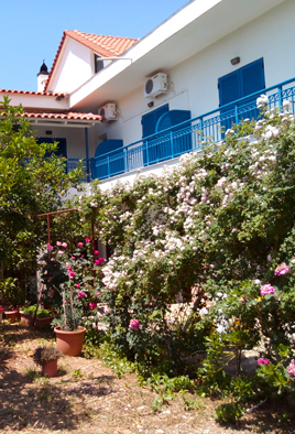 Akrogiali Studios, Kalo Nero - Kyparissia, Greece
