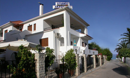 Akrogiali Studios, Kalo Nero - Kyparissia, Greece
